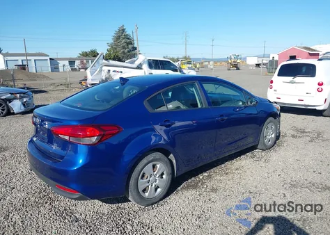 2018 Kia Forte Lx z USA, uszkodzony, nr VIN 3KPFK4A78JE212127